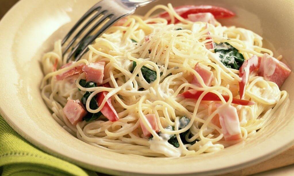 plate of spaghetti dinner