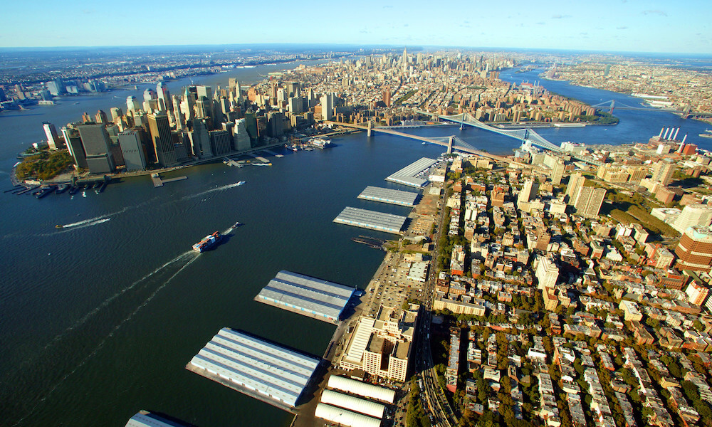 Aerial view of Manhattan and Brooklyn