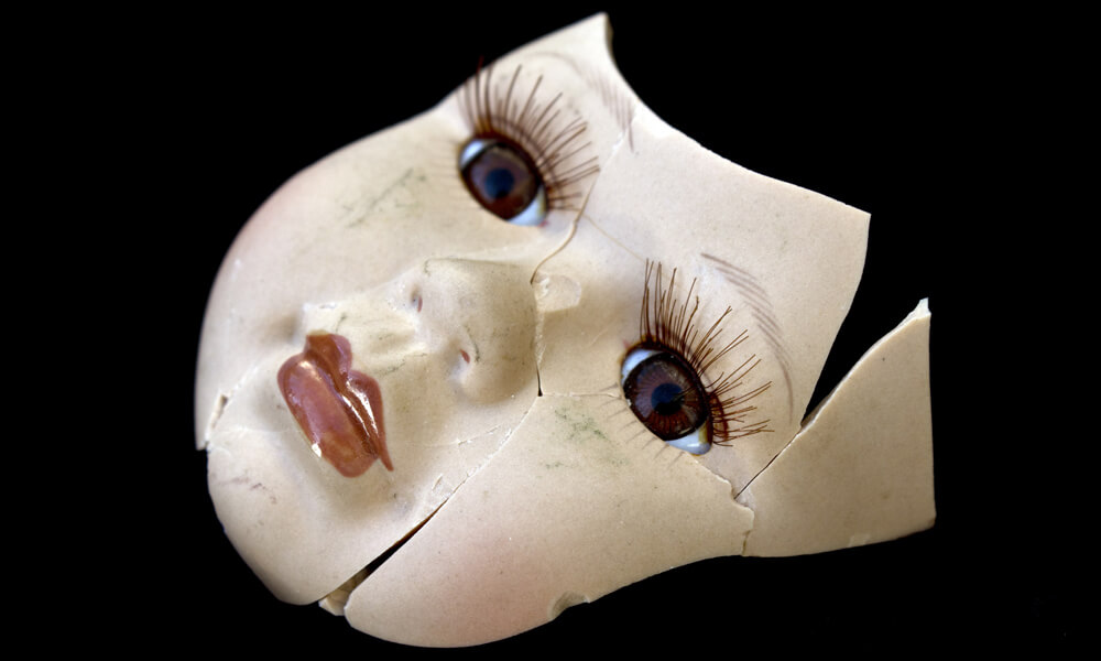 Broken Doll Face