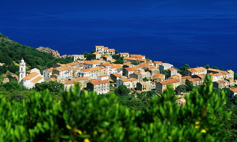 Corsica, houses, buildlings, water, seas, seashores, coasts, coastlines, oceans, villages, towns, trees, shrubs