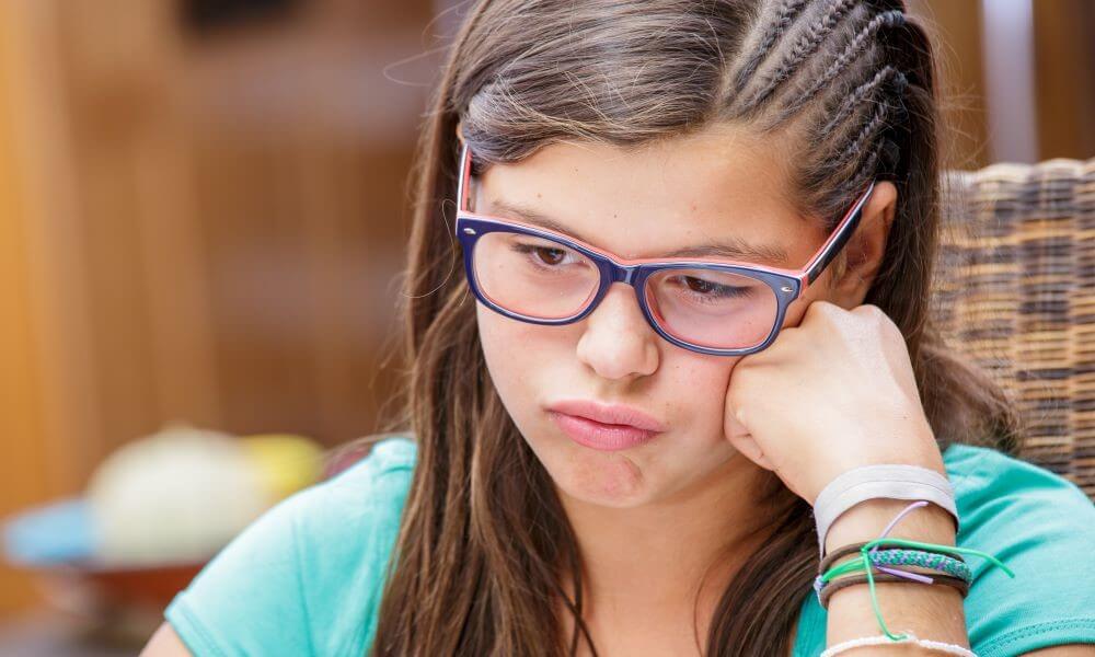 portrait of a young girl disconcerted